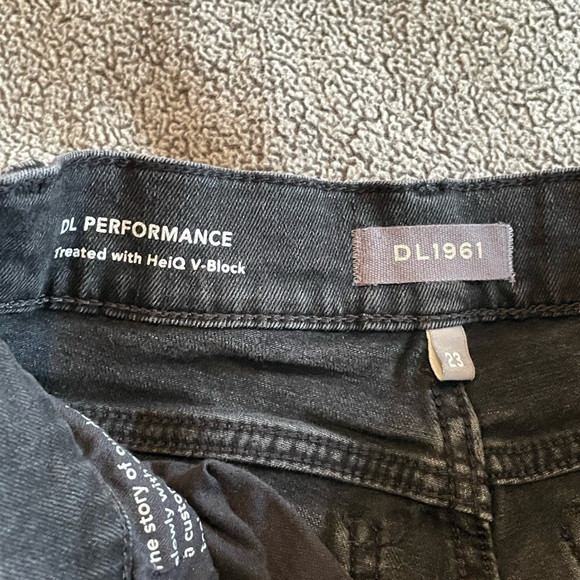 DL1961 Patti Straight Leg Jeans - Picture 9 of 14